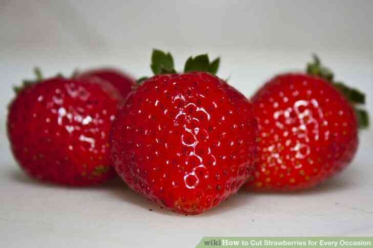 Image intitulée Couper les fraises de l